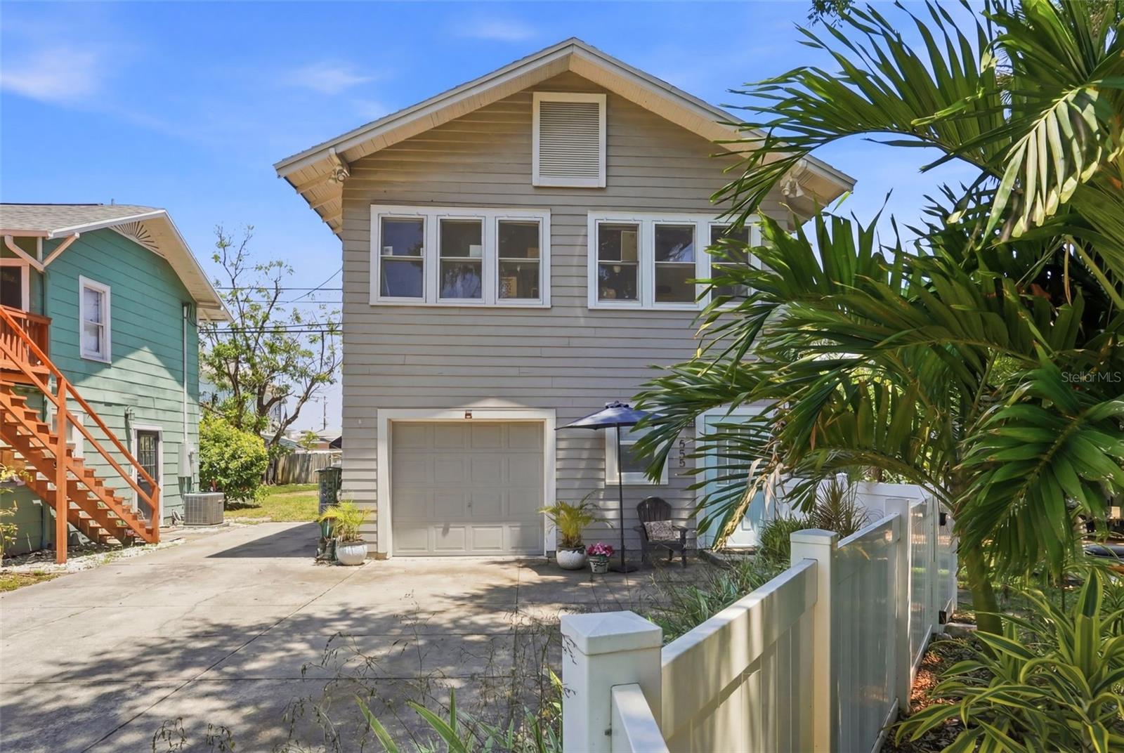 855 28TH AVE N, ST PETERSBURG, FL, 33704