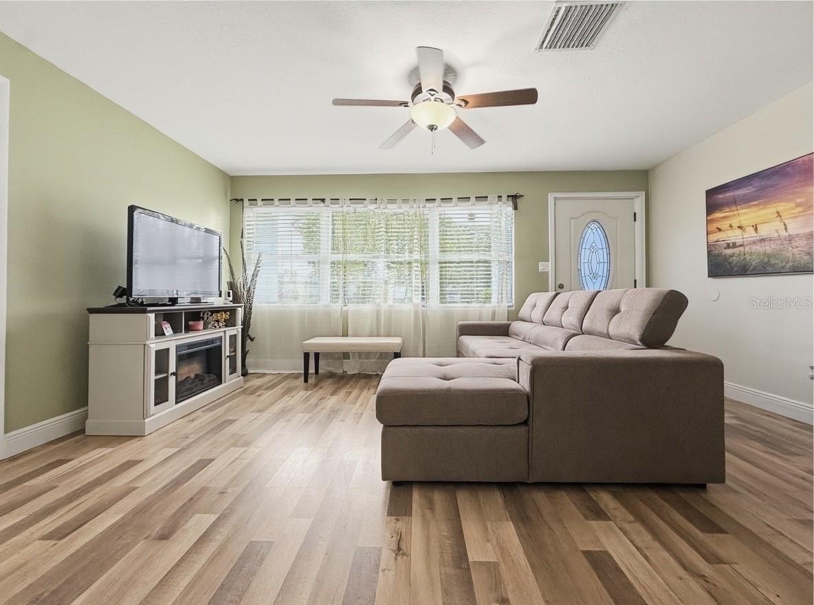 1816 COLTON DR, ORLANDO, FL, 32822