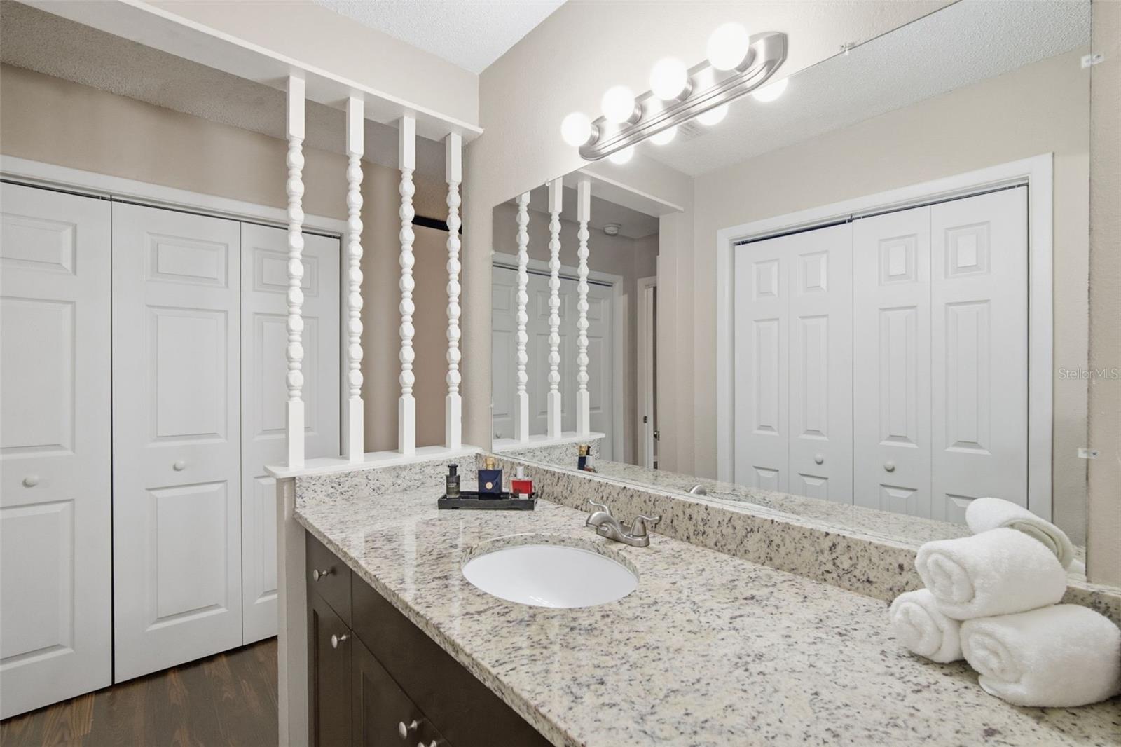 7327 SUNSHINE CIR, TAMPA, FL, 33634