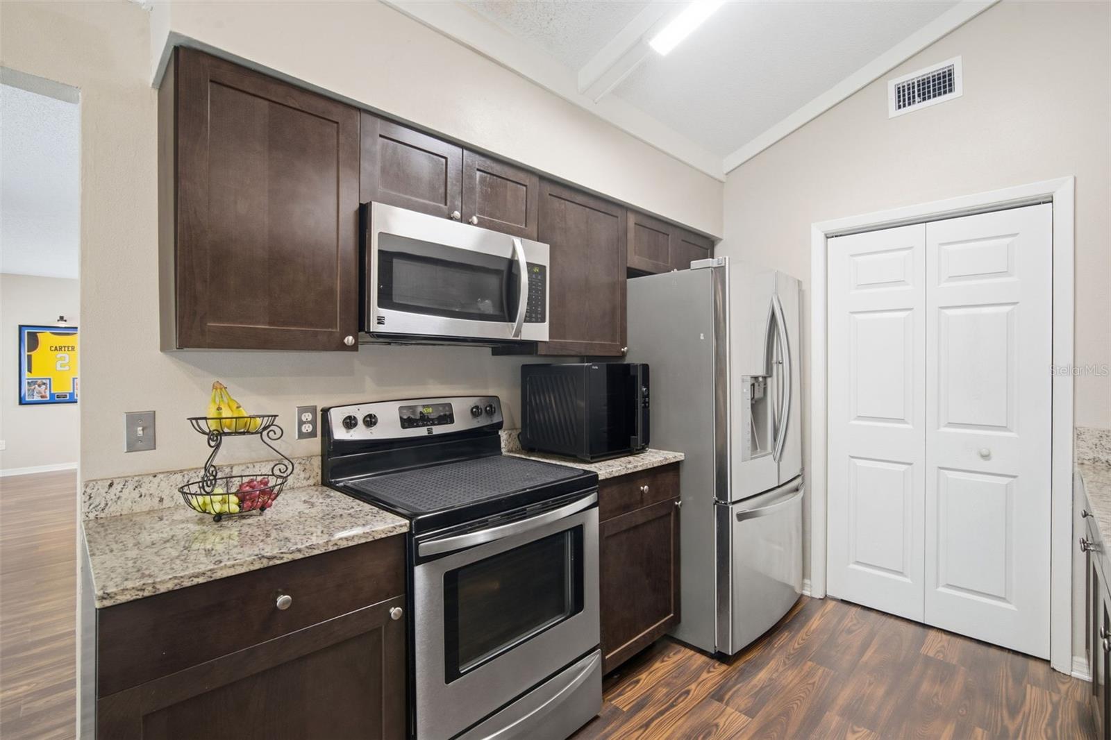7327 SUNSHINE CIR, TAMPA, FL, 33634