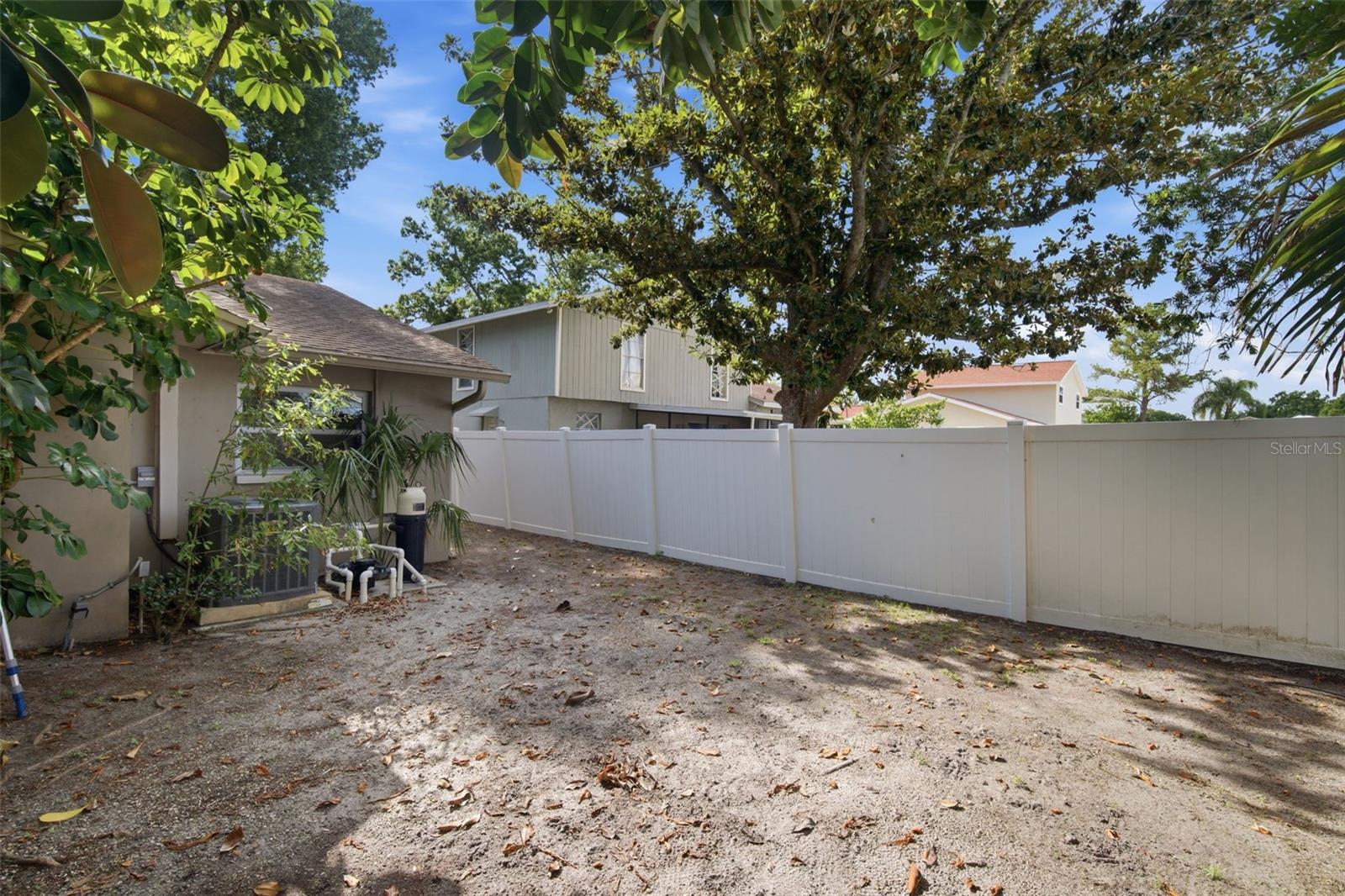 7327 SUNSHINE CIR, TAMPA, FL, 33634