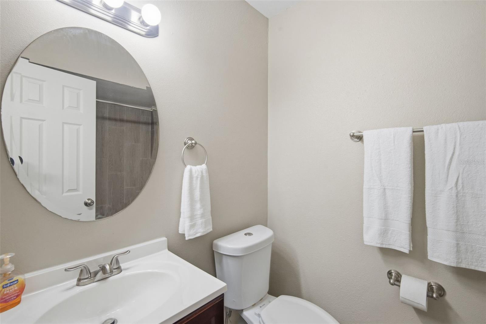 7327 SUNSHINE CIR, TAMPA, FL, 33634