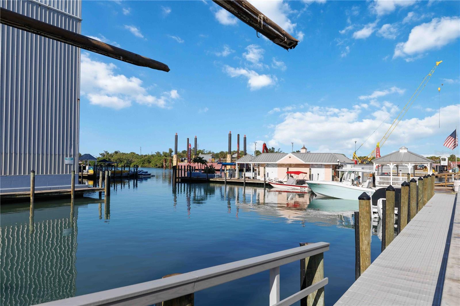 100 CIRCUIT RD #N41, NOKOMIS, FL, 34275