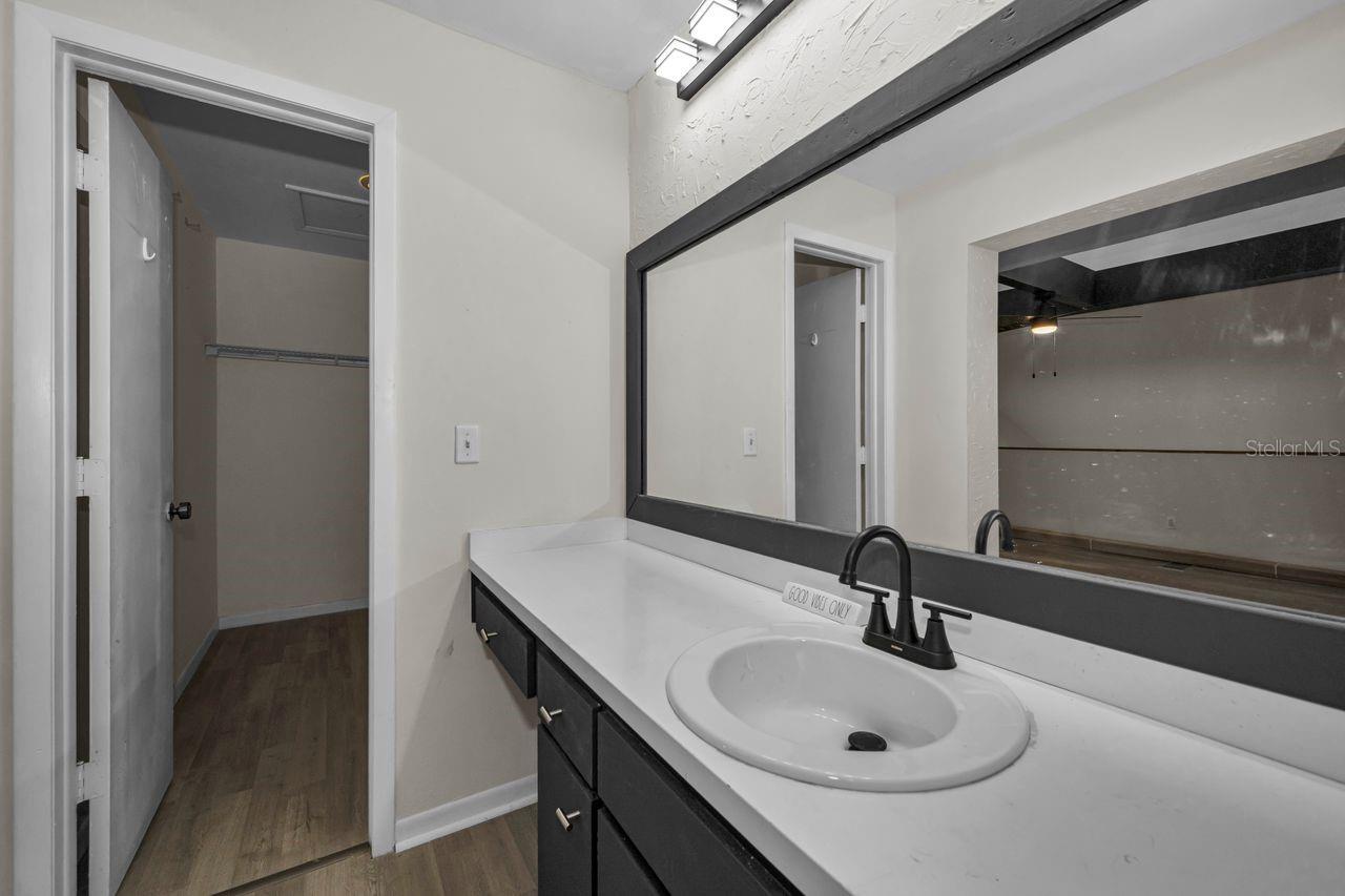 2581 COUNTRYSIDE BLVD #304, CLEARWATER, FL, 33761