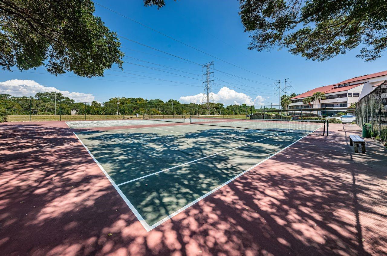 2581 COUNTRYSIDE BLVD #304, CLEARWATER, FL, 33761