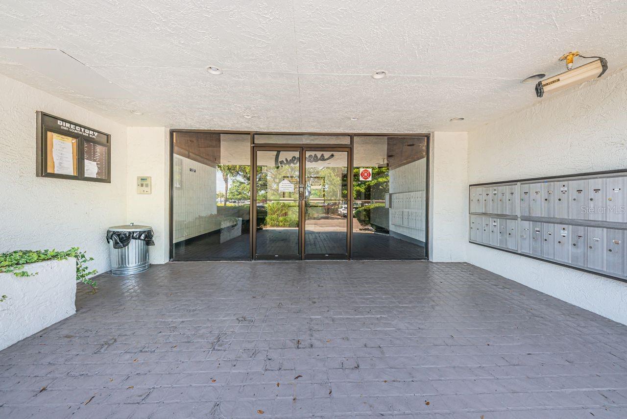 2581 COUNTRYSIDE BLVD #304, CLEARWATER, FL, 33761