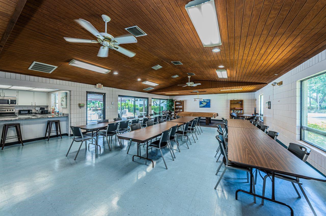 2581 COUNTRYSIDE BLVD #304, CLEARWATER, FL, 33761