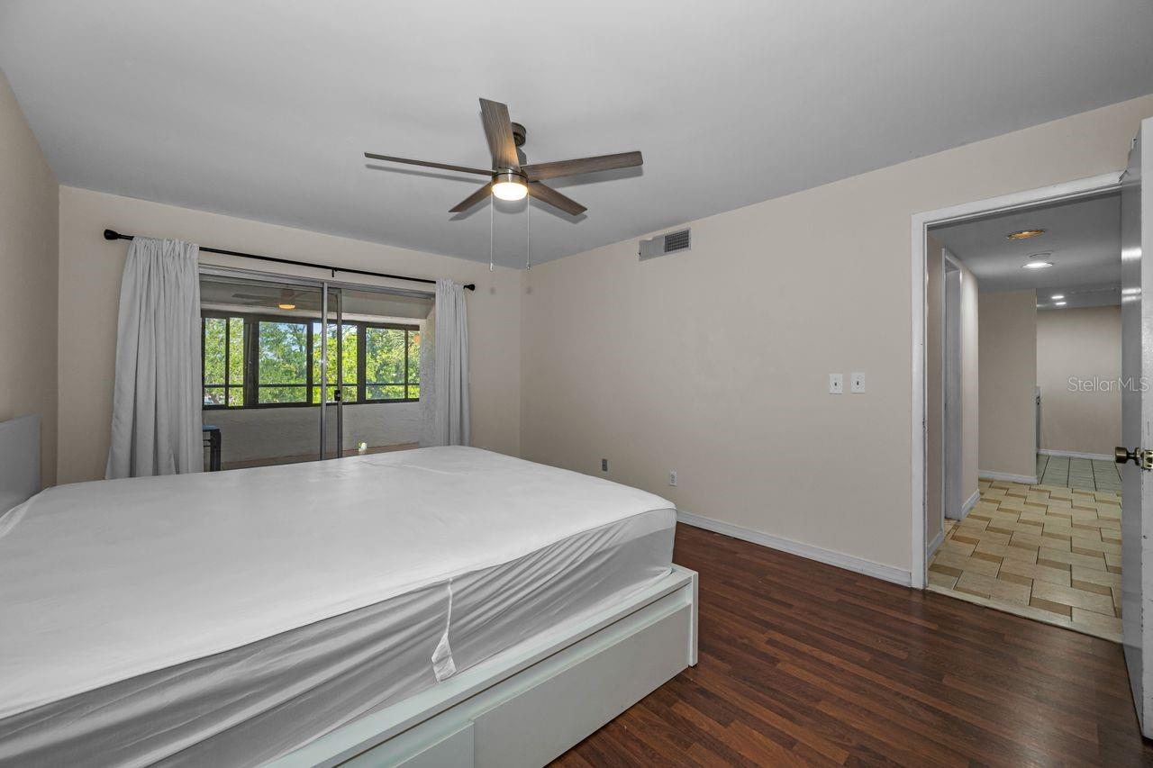 2581 COUNTRYSIDE BLVD #304, CLEARWATER, FL, 33761