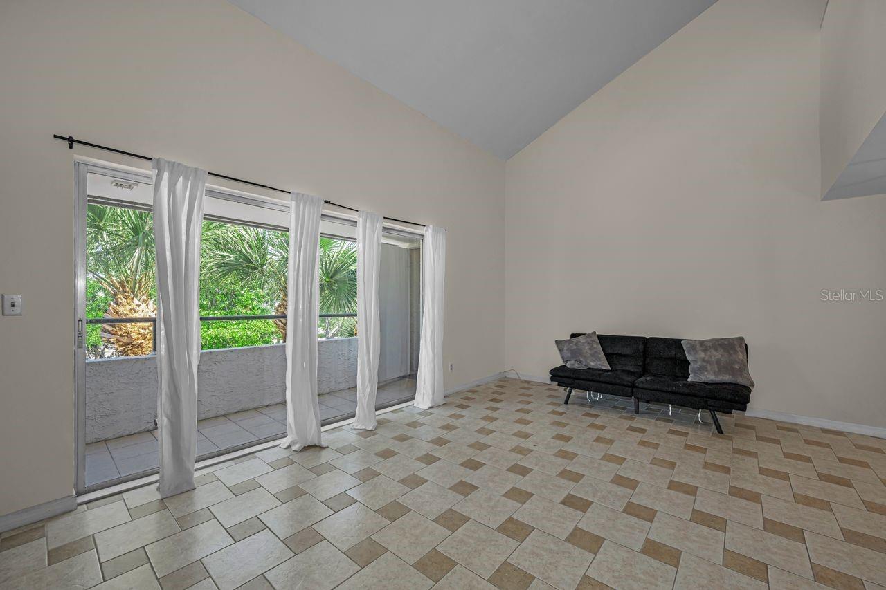 2581 COUNTRYSIDE BLVD #304, CLEARWATER, FL, 33761