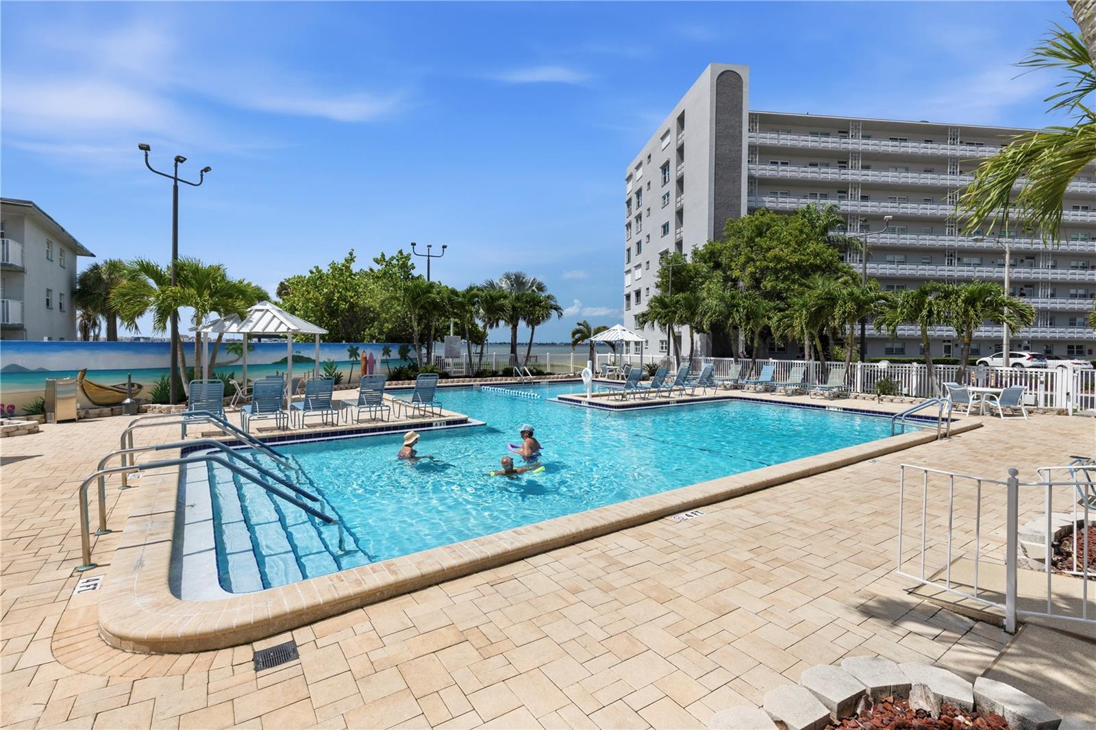 6025 SHORE BLVD S #406, GULFPORT, FL, 33707