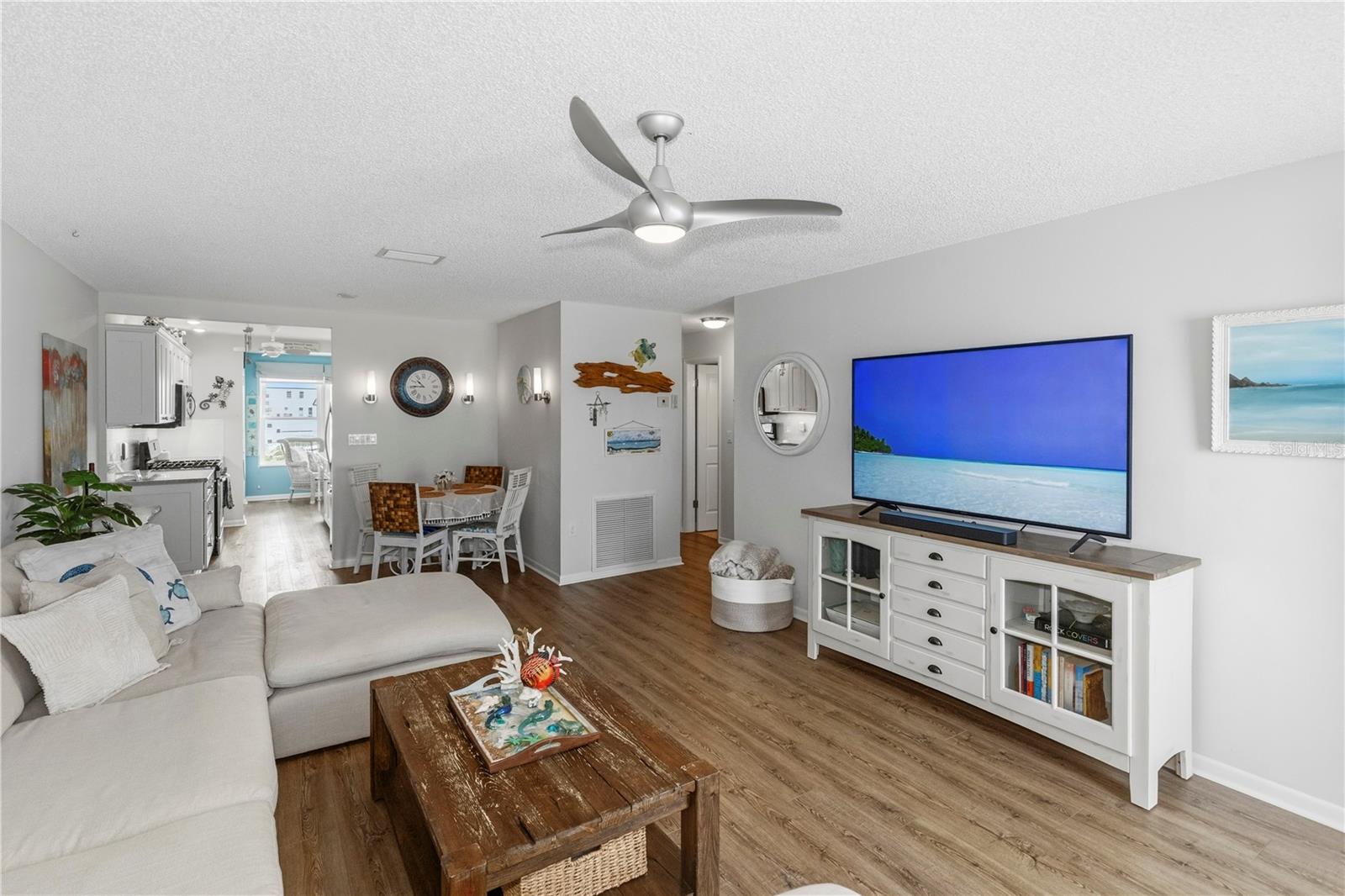 6025 SHORE BLVD S #406, GULFPORT, FL, 33707