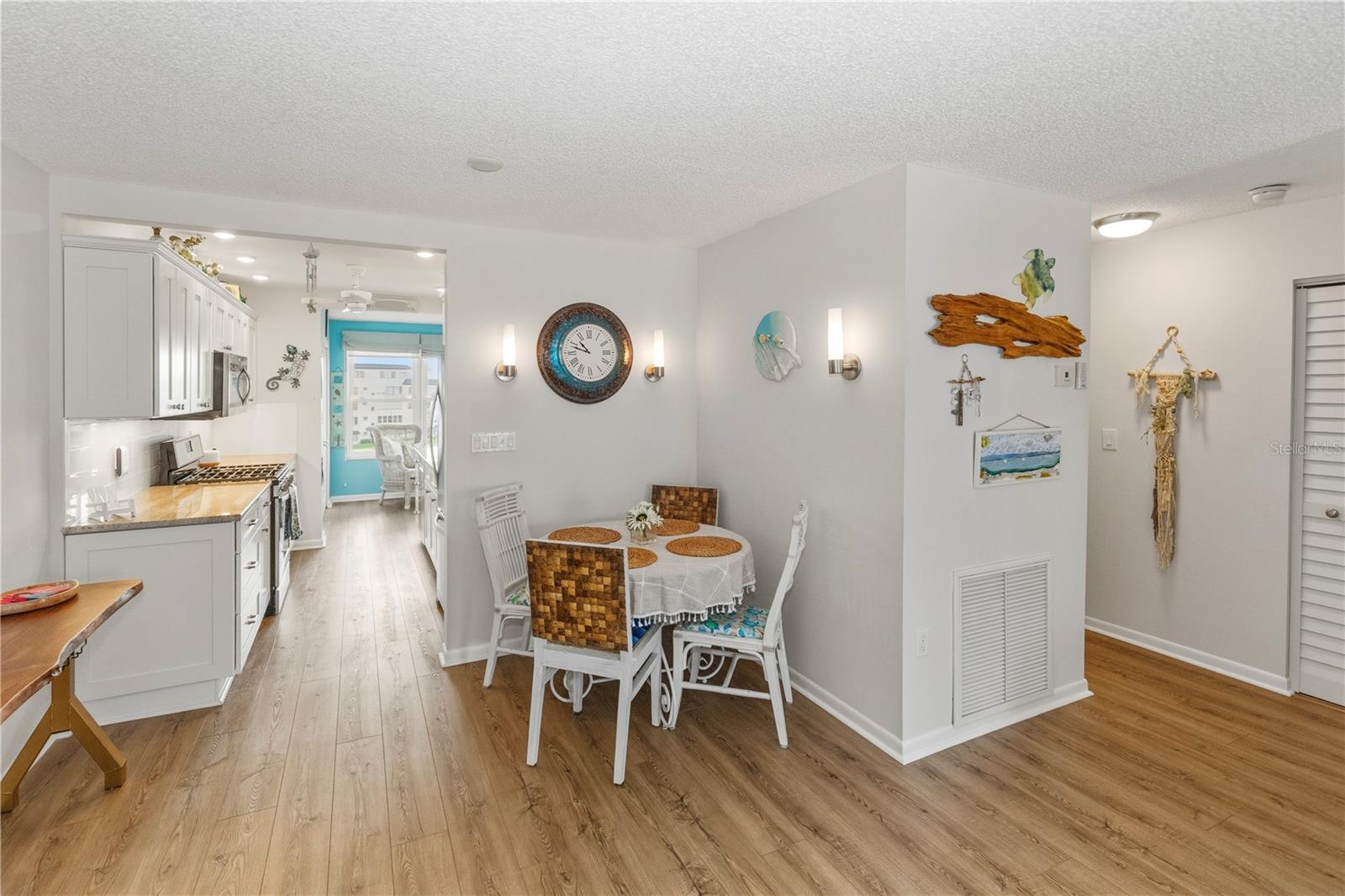 6025 SHORE BLVD S #406, GULFPORT, FL, 33707