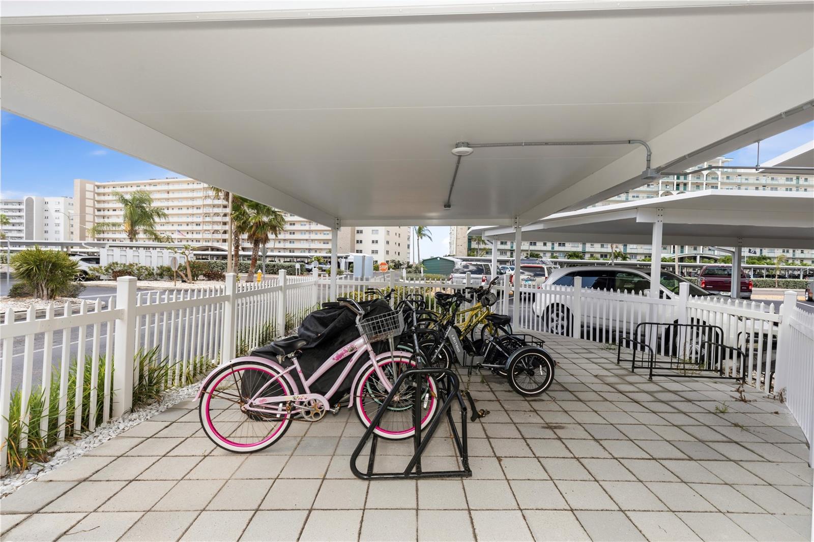 6025 SHORE BLVD S #406, GULFPORT, FL, 33707