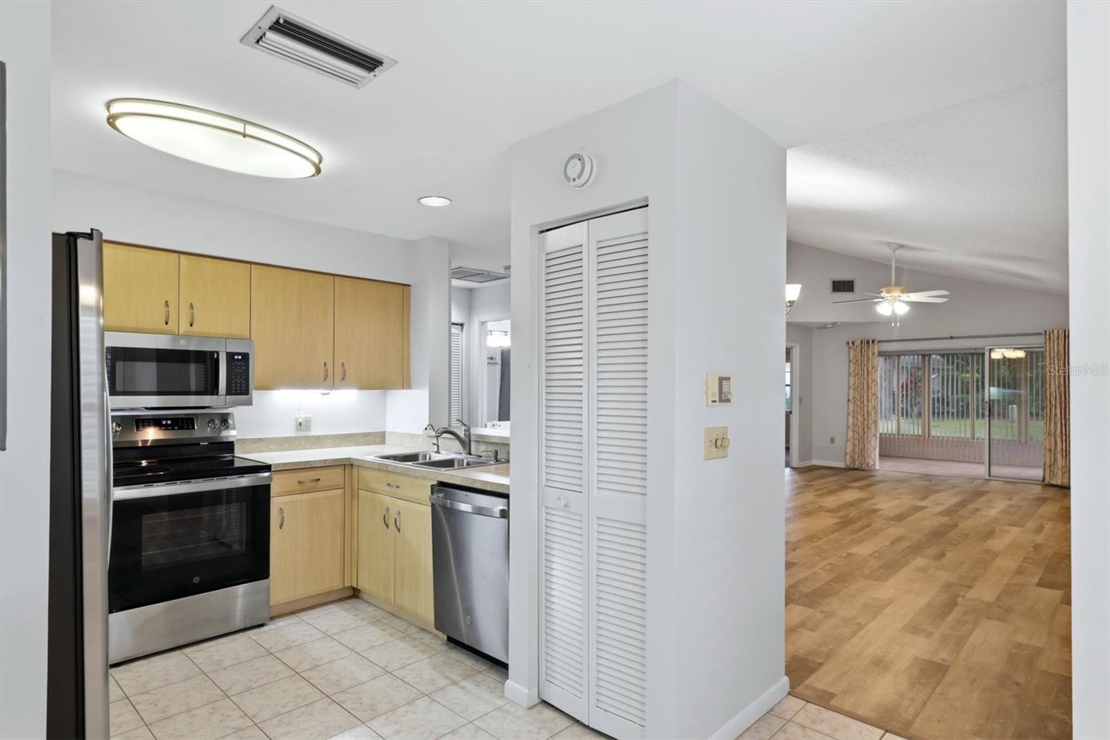 6420 CARRINGTON CIR #35, SARASOTA, FL, 34238