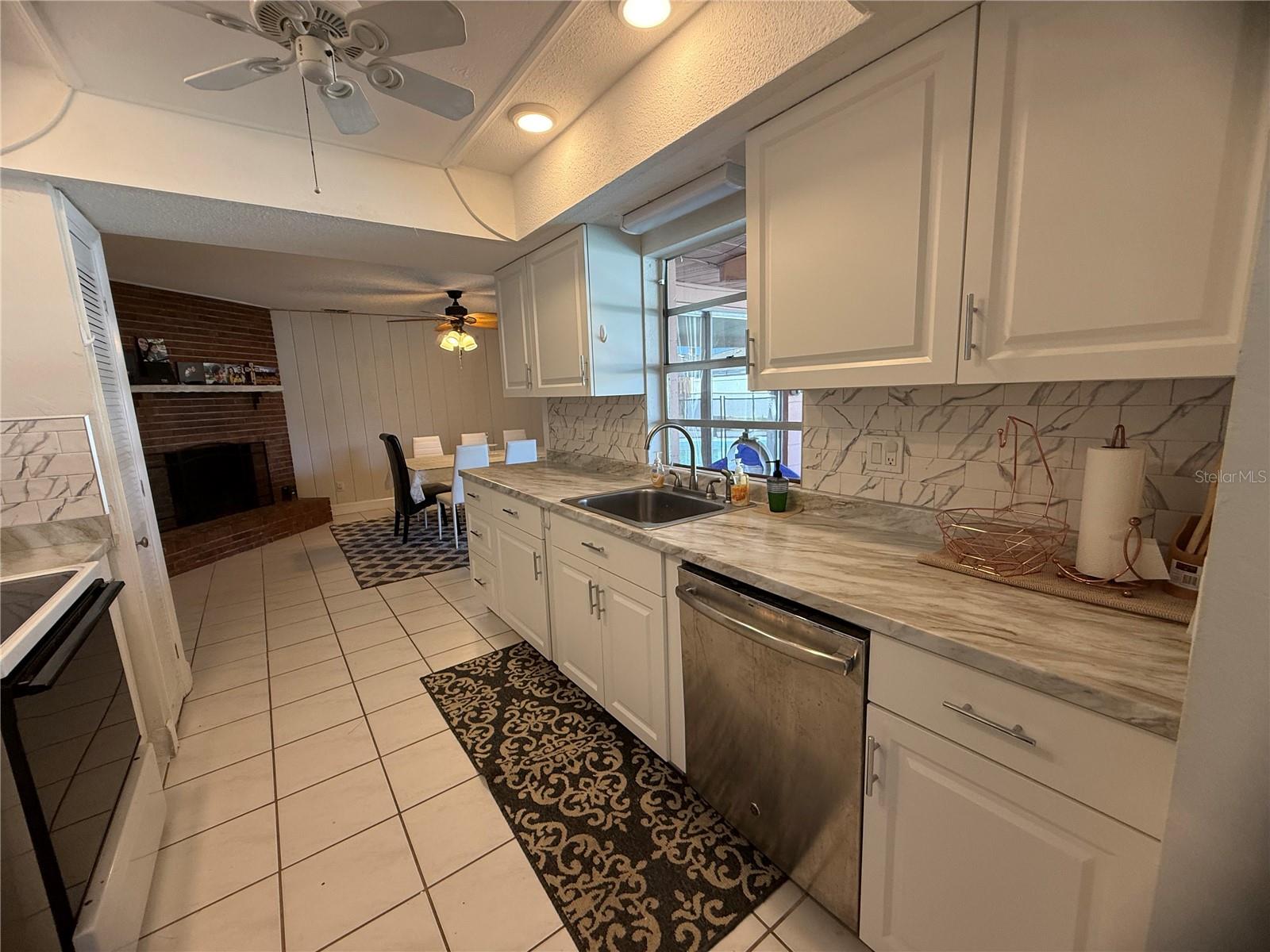 409 NEEDLES DR, PORT ORANGE, FL, 32127