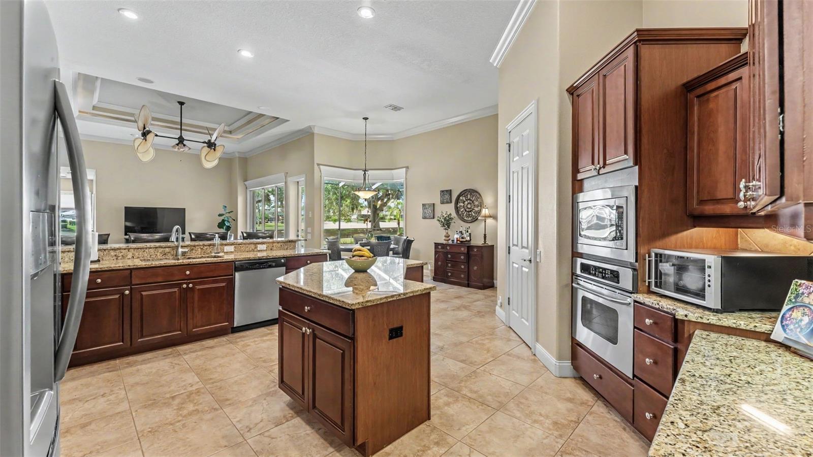 664 WHISPER WOODS DR, LAKELAND, FL, 33813