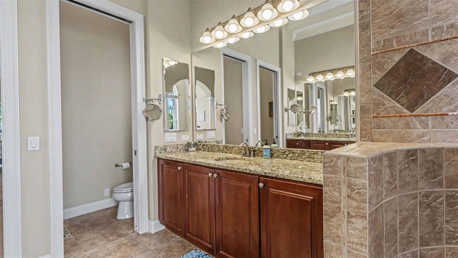 664 WHISPER WOODS DR, LAKELAND, FL, 33813