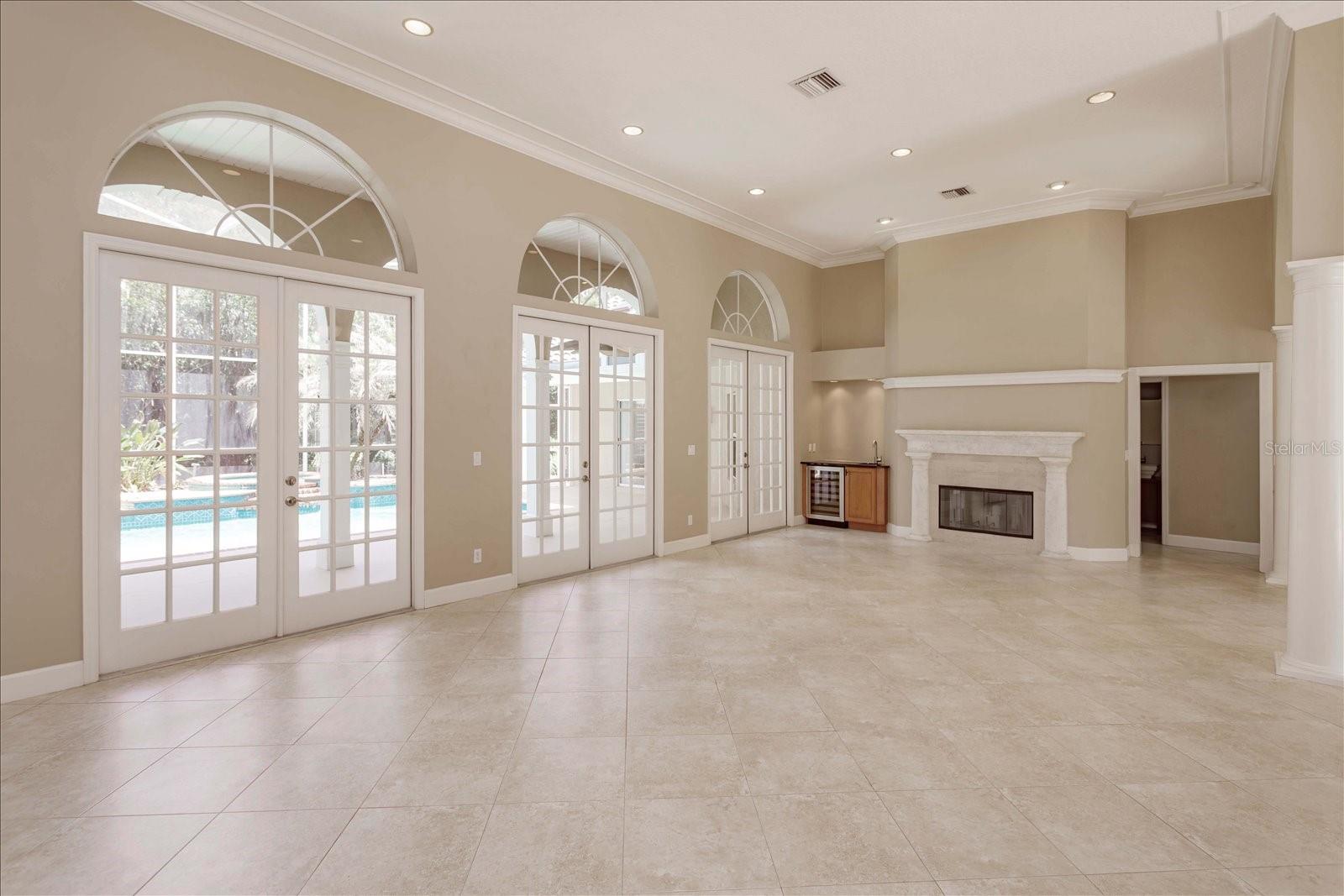 4965 SHORELINE CIR, SANFORD, FL, 32771