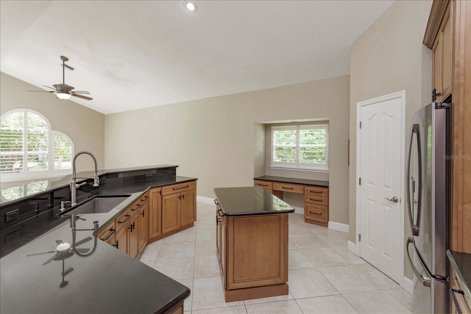 4965 SHORELINE CIR, SANFORD, FL, 32771