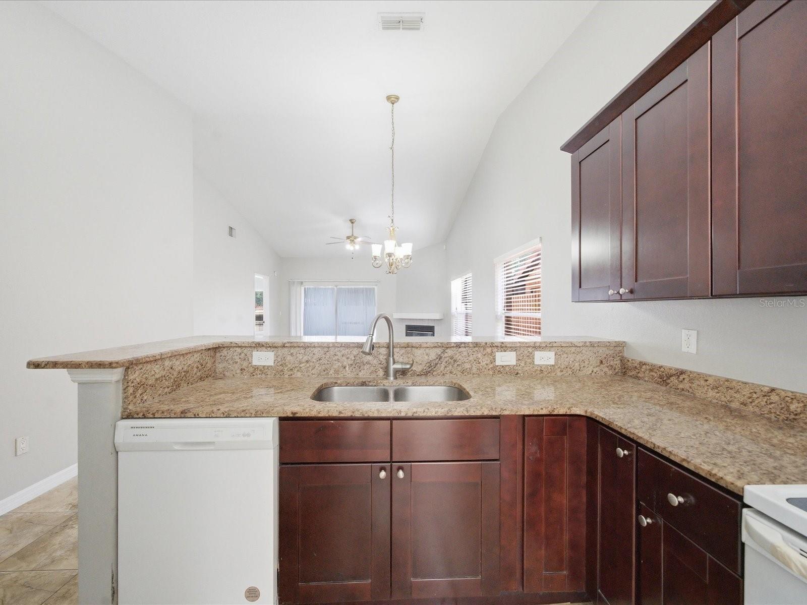 7615 LEMON WOOD CT, TAMPA, FL, 33625