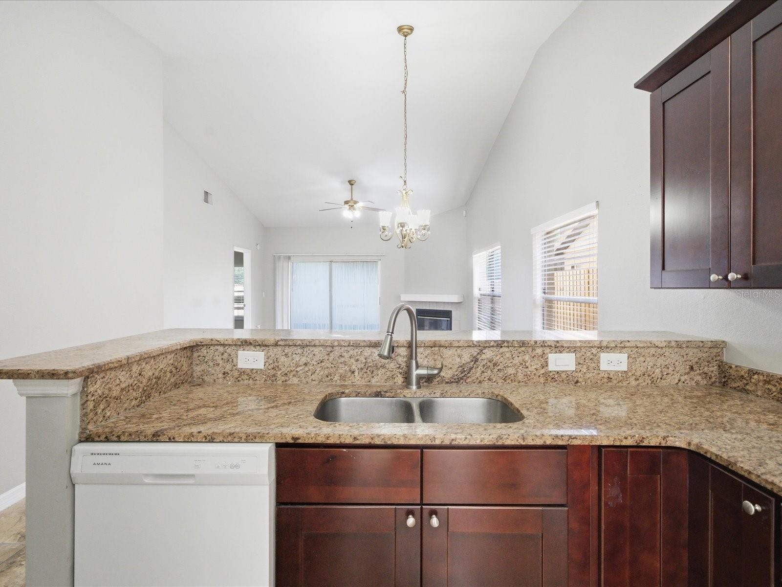 7615 LEMON WOOD CT, TAMPA, FL, 33625