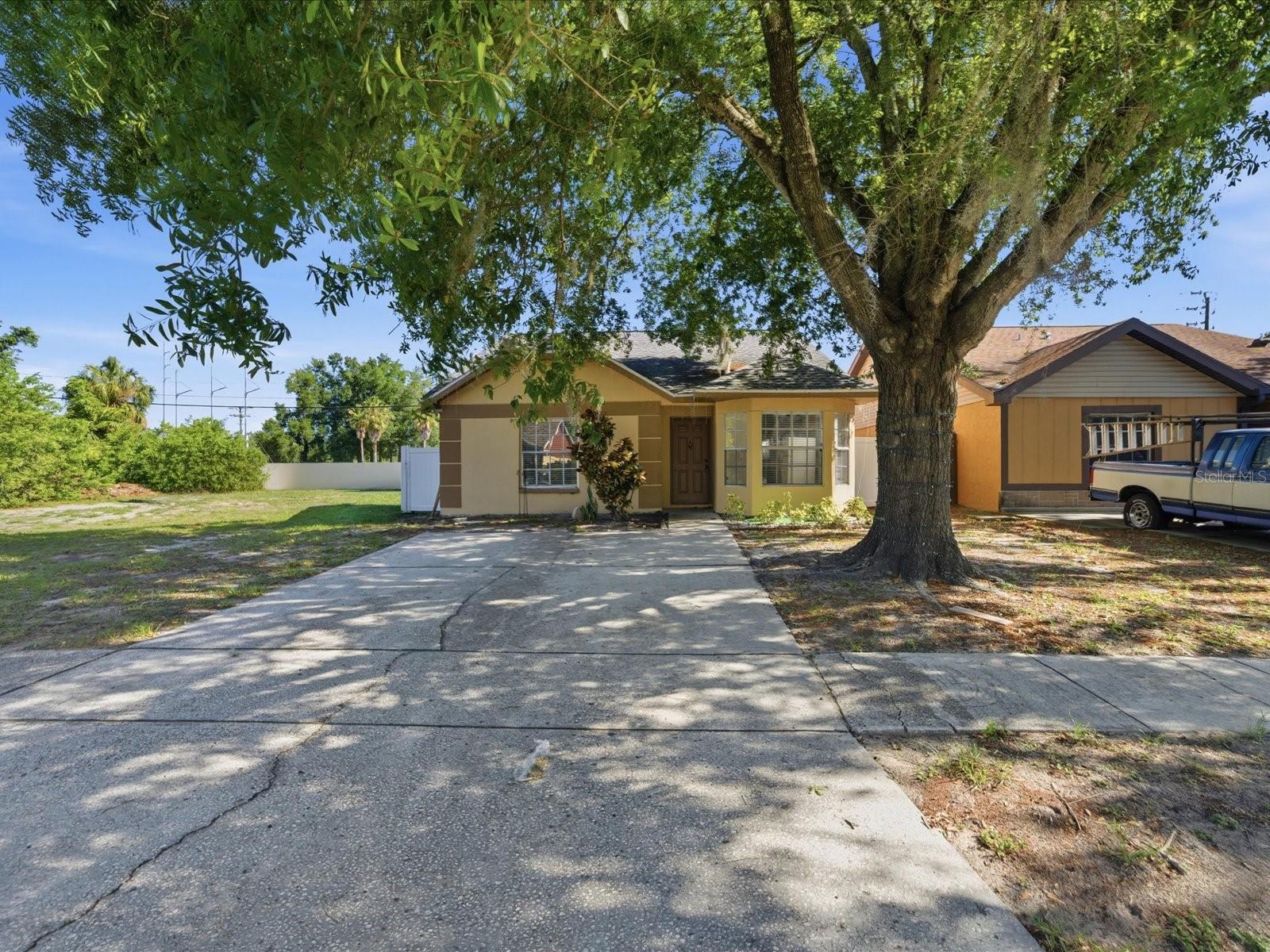 7615 LEMON WOOD CT, TAMPA, FL, 33625