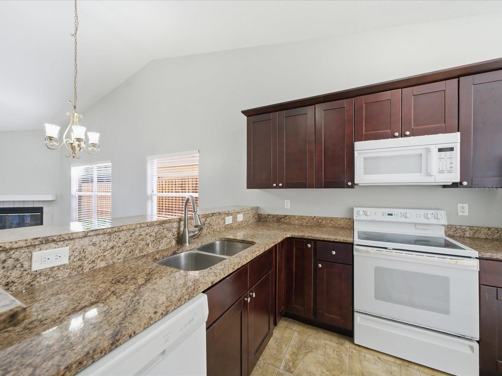 7615 LEMON WOOD CT, TAMPA, FL, 33625