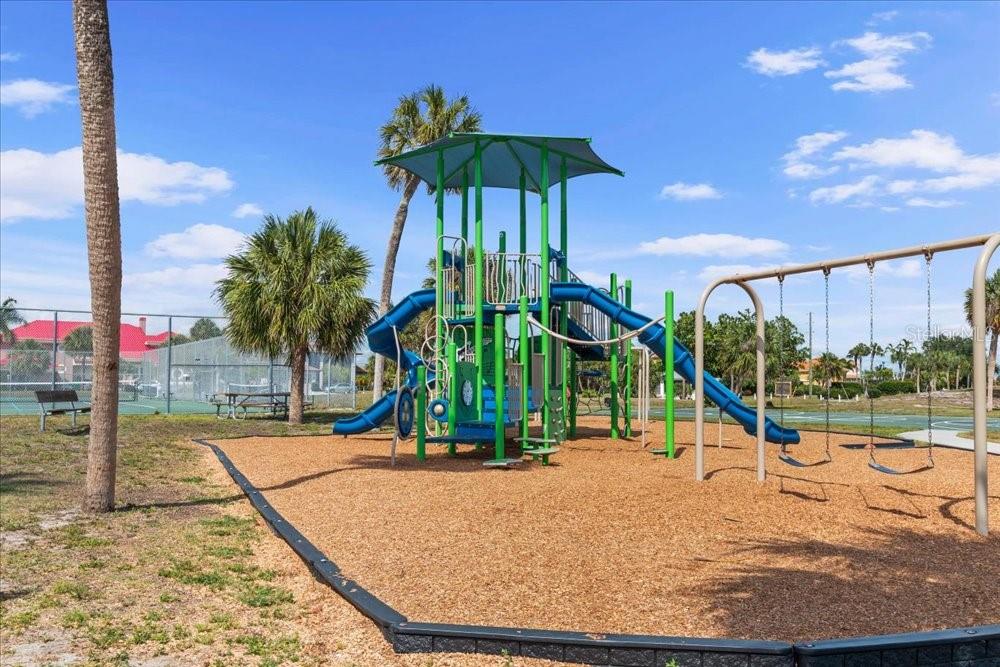 2211 HALE ST, PORT CHARLOTTE, FL, 33953