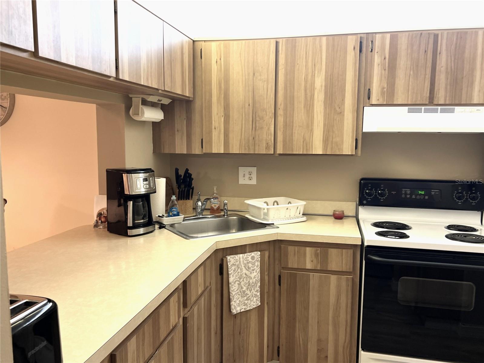 2655 PINE RIDGE WAY N #B1, PALM HARBOR, FL, 34684