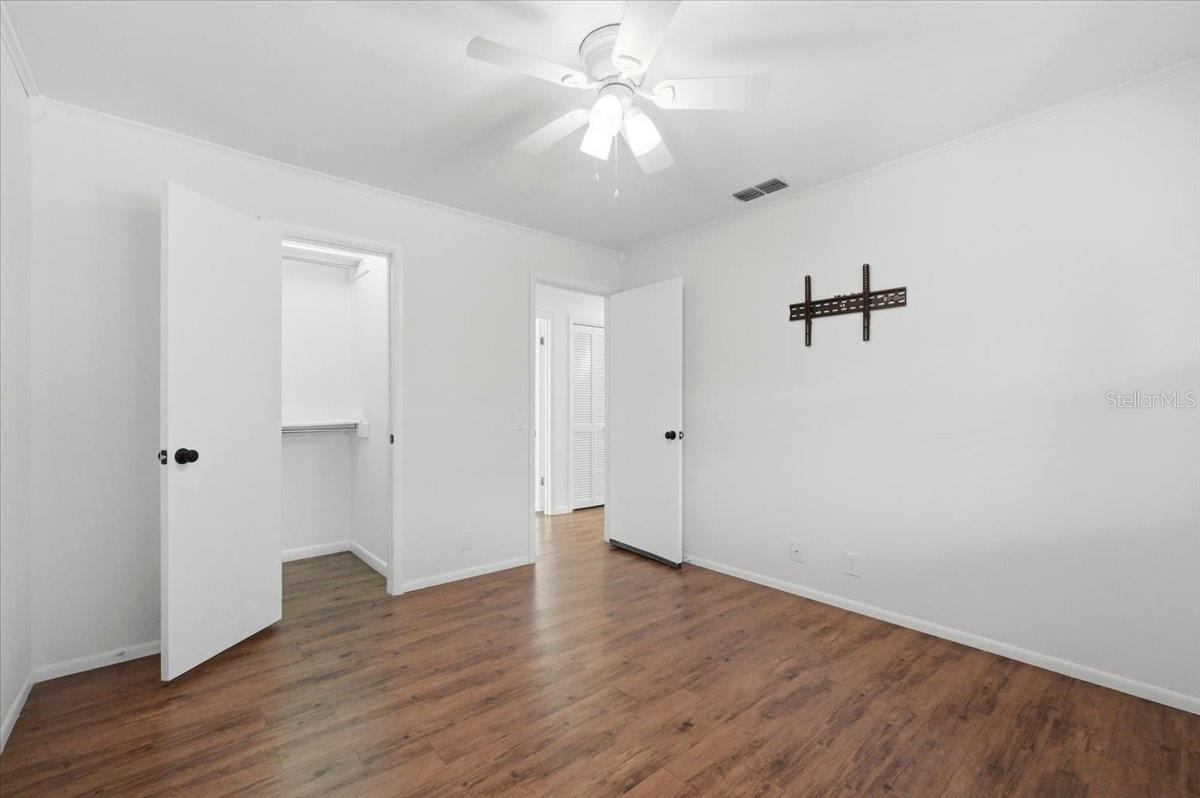 430 HILLCREST DR SE, WINTER HAVEN, FL, 33884