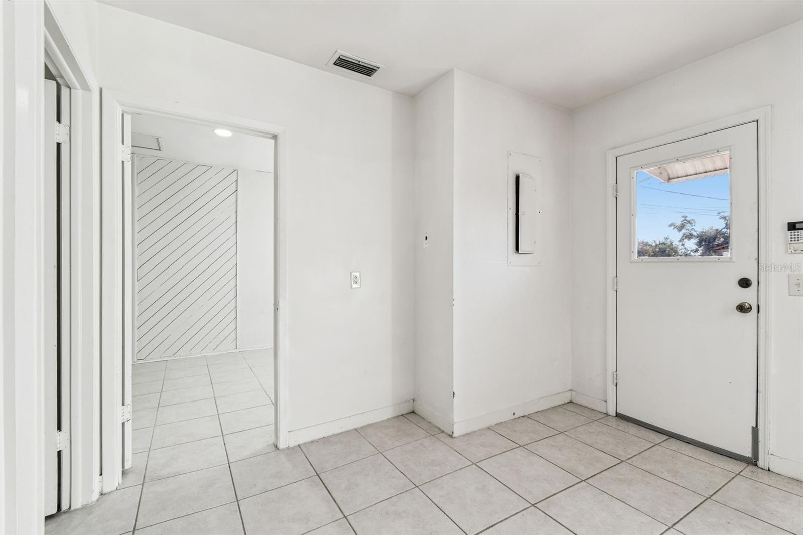 855 E BRANDON BLVD, BRANDON, FL, 33511