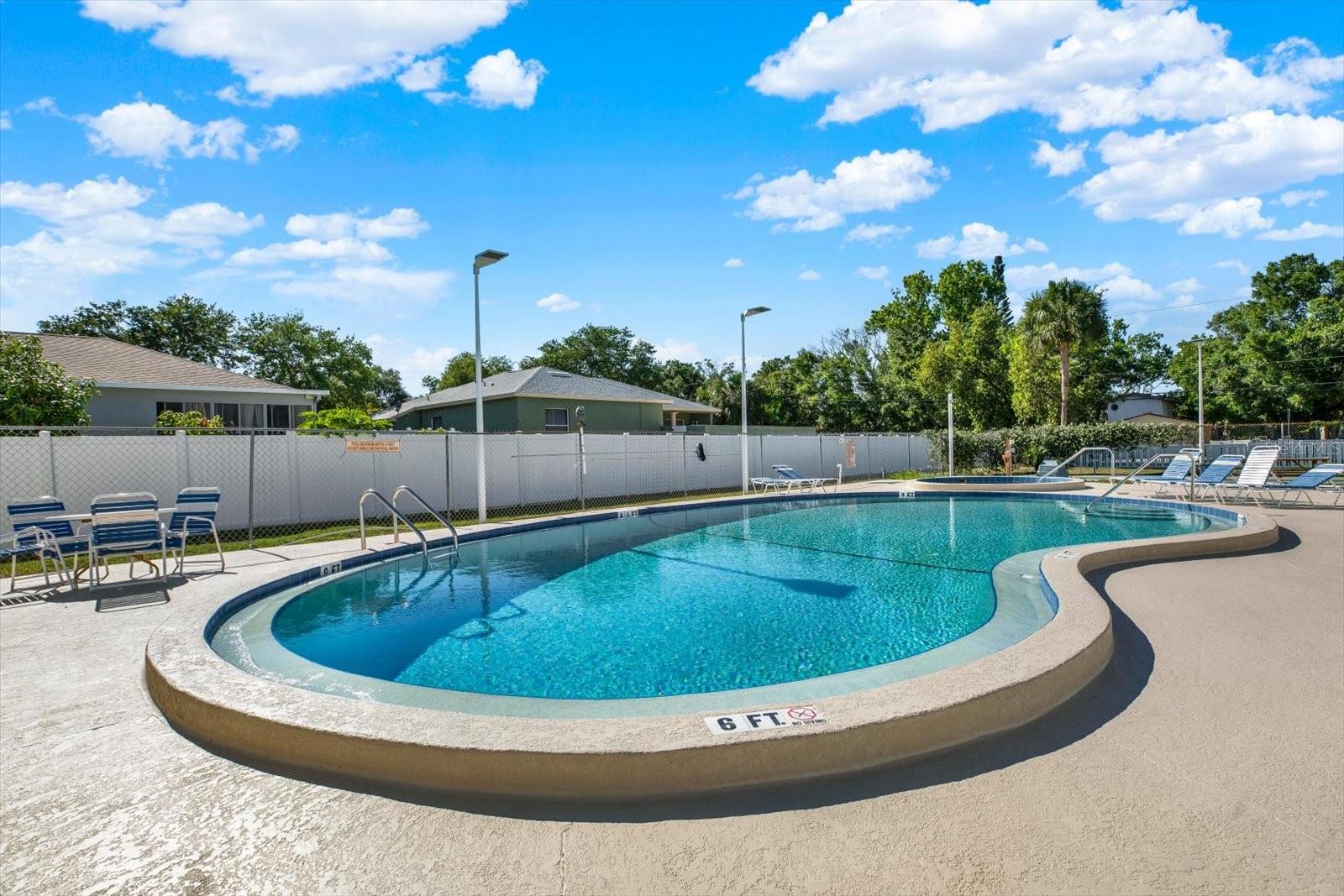 10800 US HIGHWAY 19 N #136, PINELLAS PARK, FL, 33782