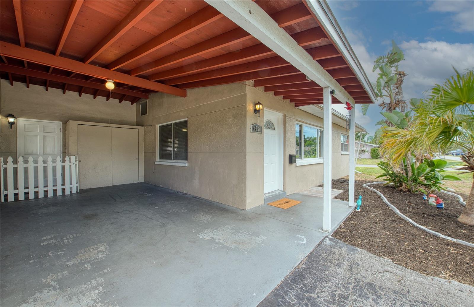 4250 81ST AVE N, PINELLAS PARK, FL, 33781