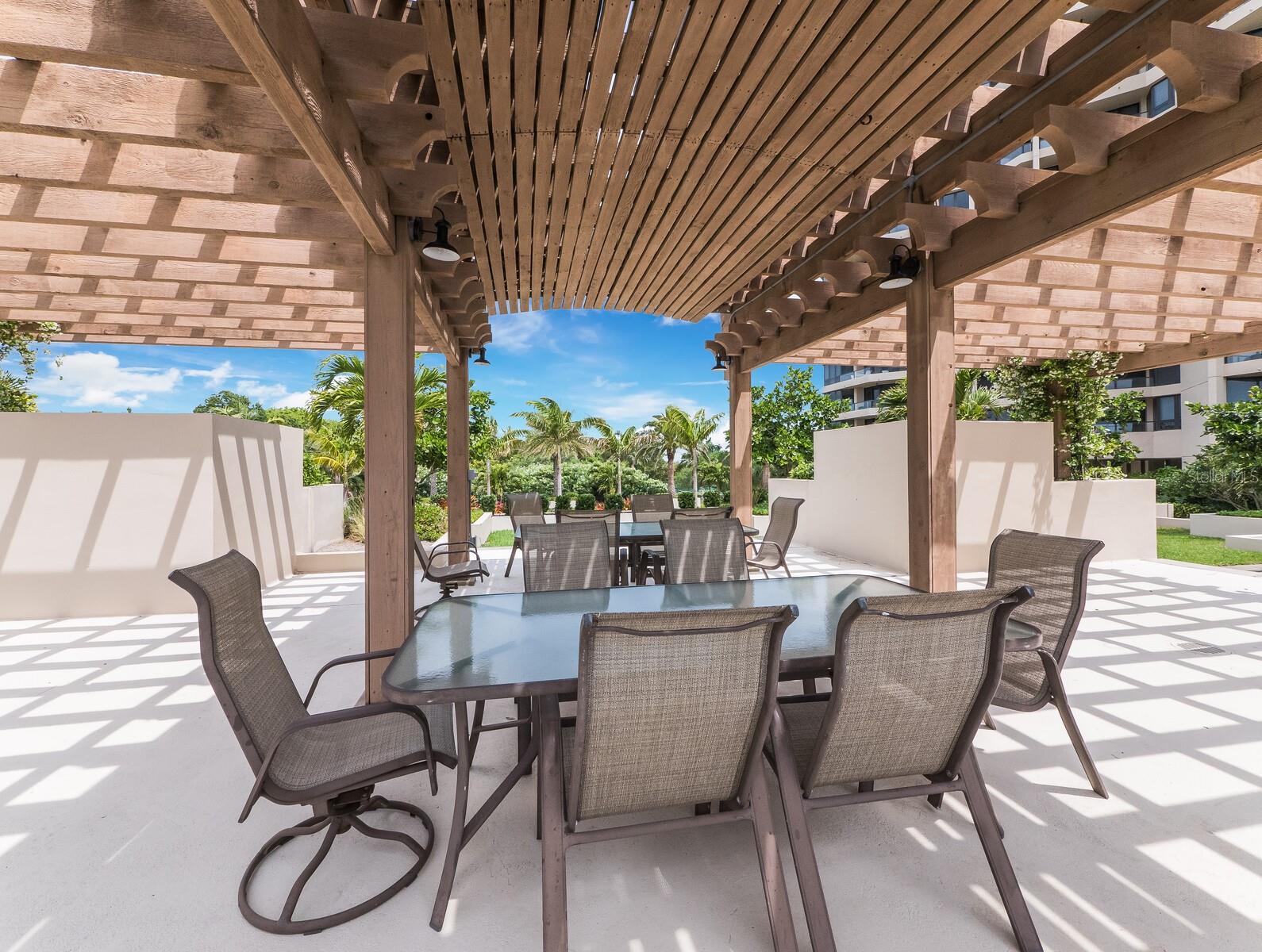 1211 GULF OF MEXICO DR #109, LONGBOAT KEY, FL, 34228