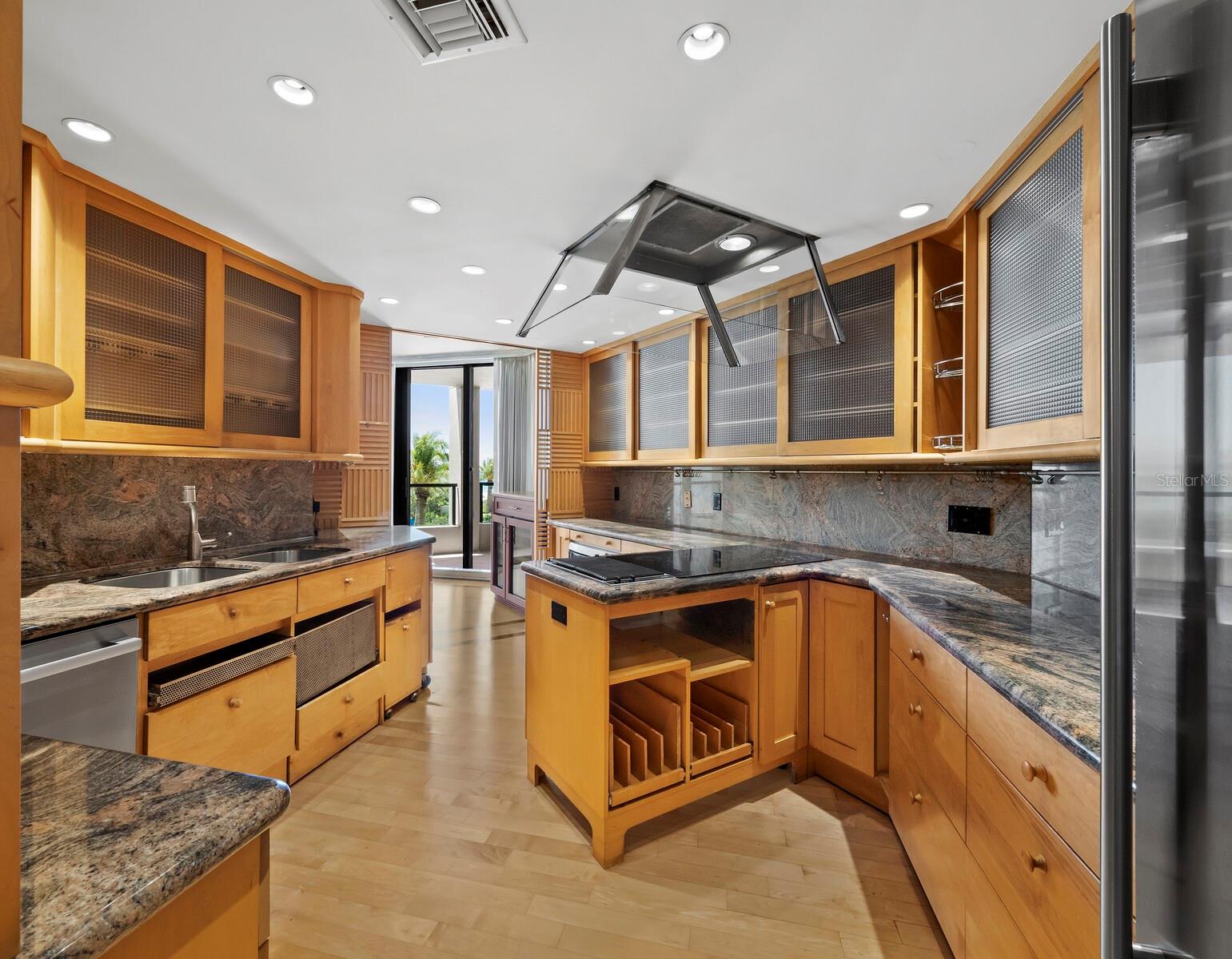1211 GULF OF MEXICO DR #109, LONGBOAT KEY, FL, 34228