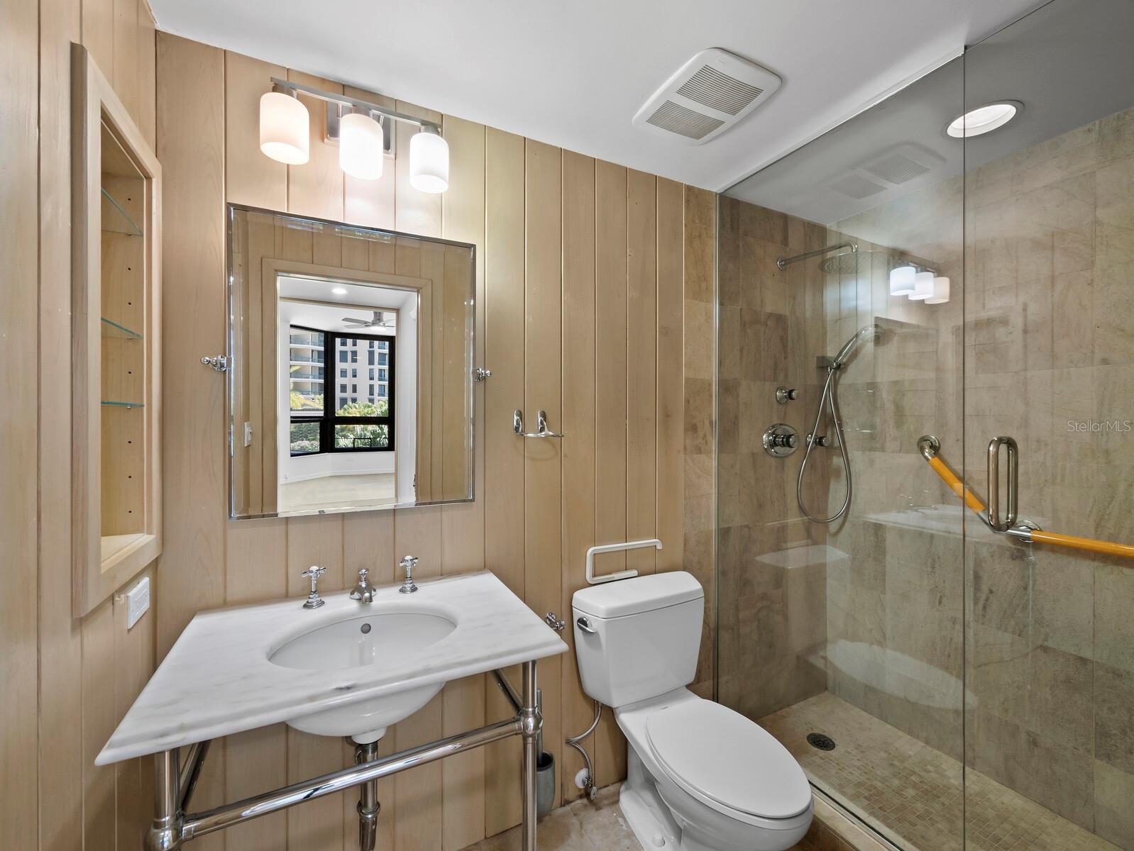 1211 GULF OF MEXICO DR #109, LONGBOAT KEY, FL, 34228
