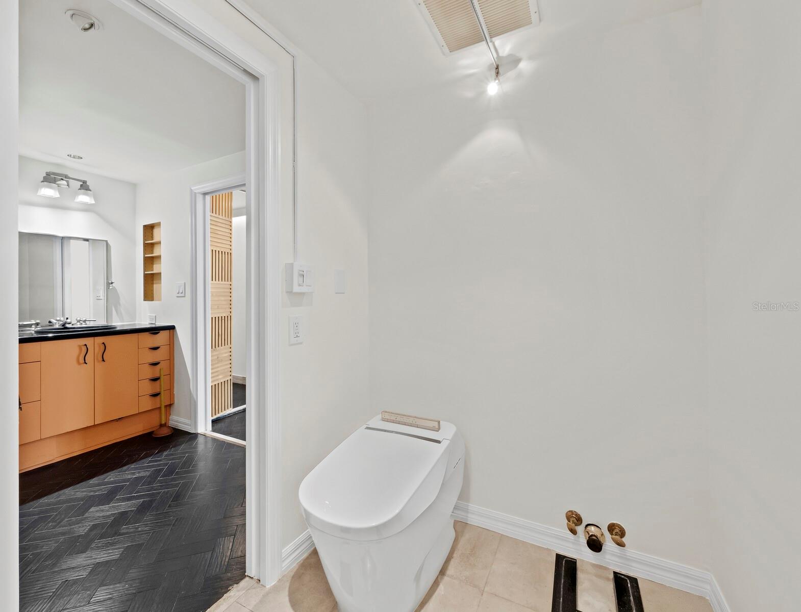 1211 GULF OF MEXICO DR #109, LONGBOAT KEY, FL, 34228