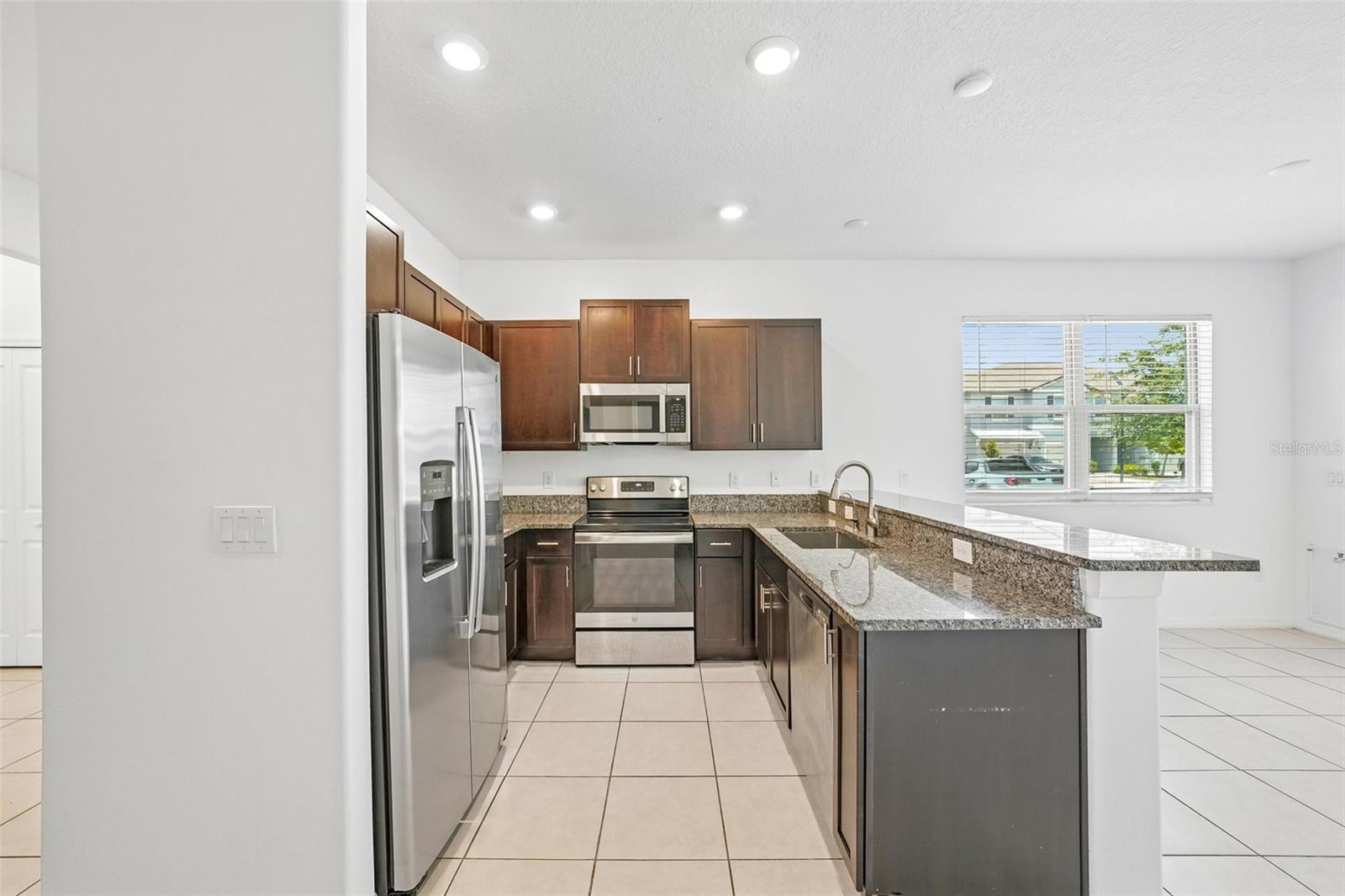 14302 EDITORS NOTE ST, SUN CITY CENTER, FL, 33573