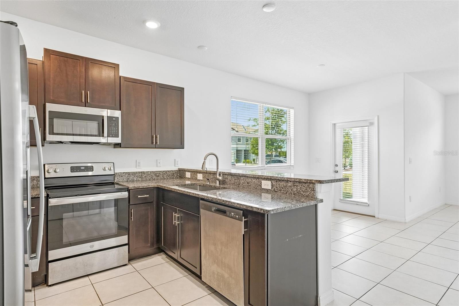 14302 EDITORS NOTE ST, SUN CITY CENTER, FL, 33573