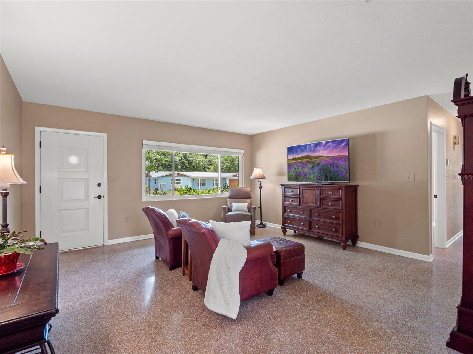 27 COLUMBINE TRL, DEBARY, FL, 32713
