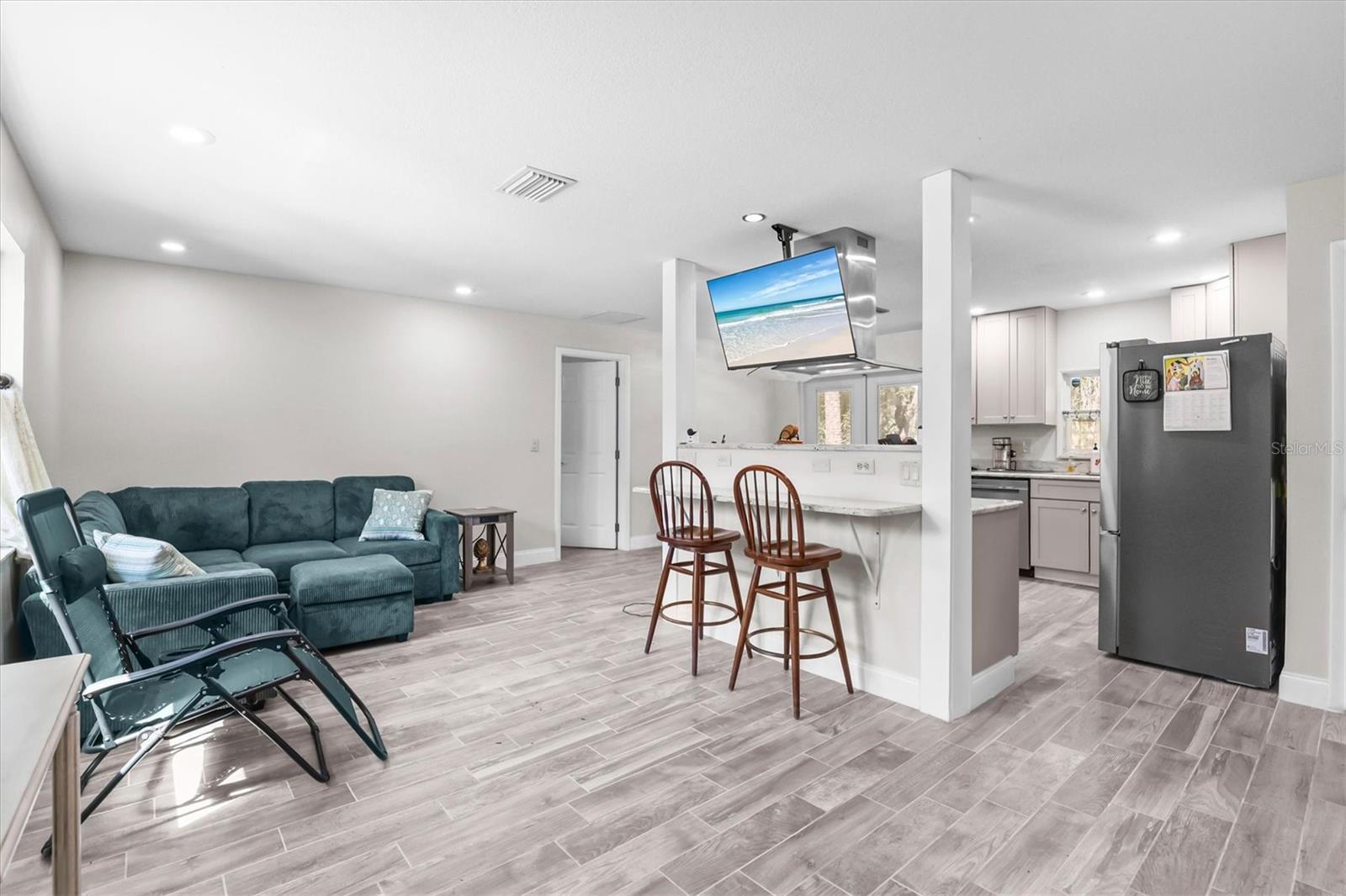 6244 COLONY CIR, WEEKI WACHEE, FL, 34607