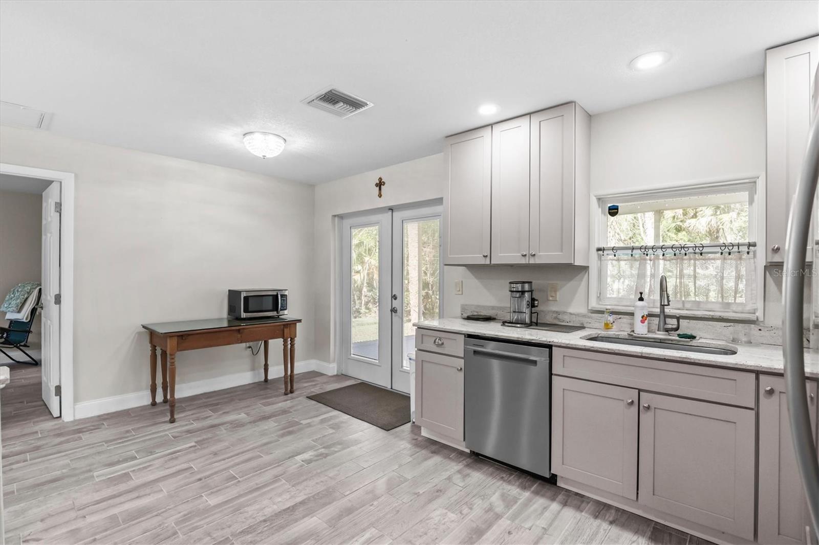 6244 COLONY CIR, WEEKI WACHEE, FL, 34607