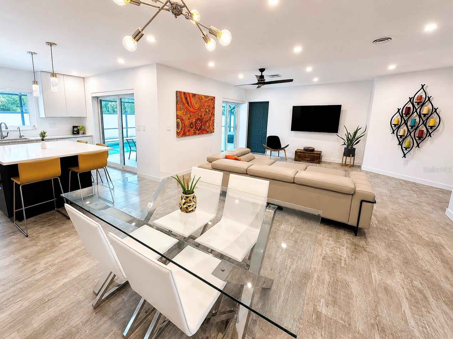 2806 SATSUMA DR, SARASOTA, FL, 34239