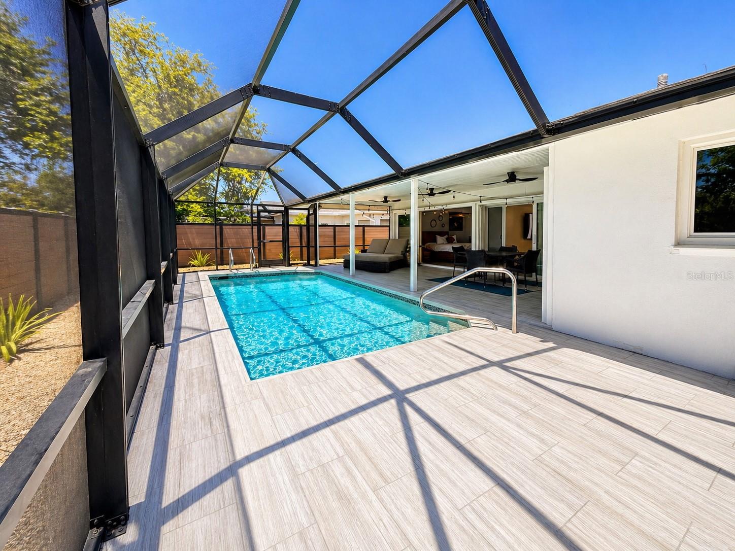 2806 SATSUMA DR, SARASOTA, FL, 34239