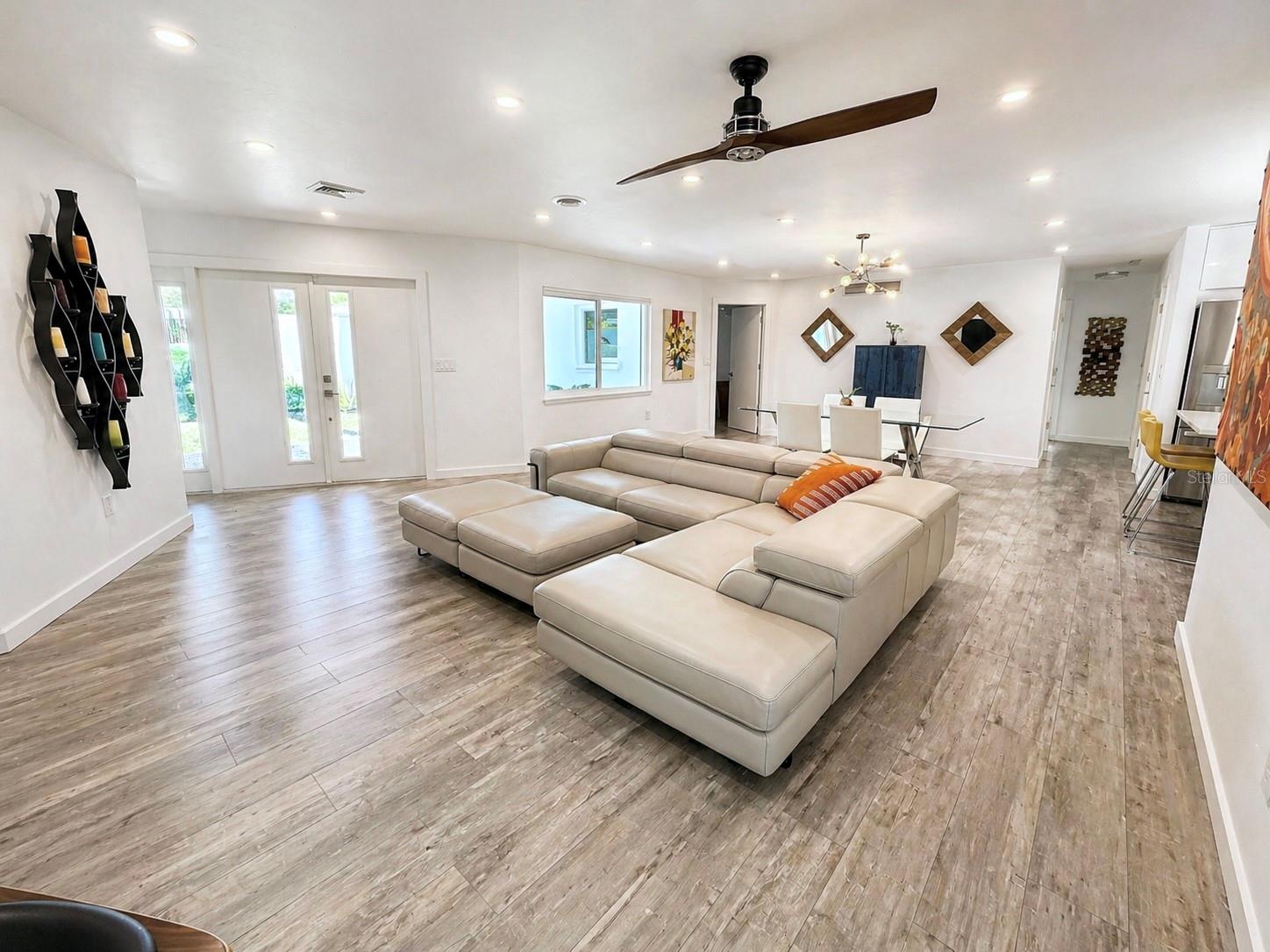 2806 SATSUMA DR, SARASOTA, FL, 34239