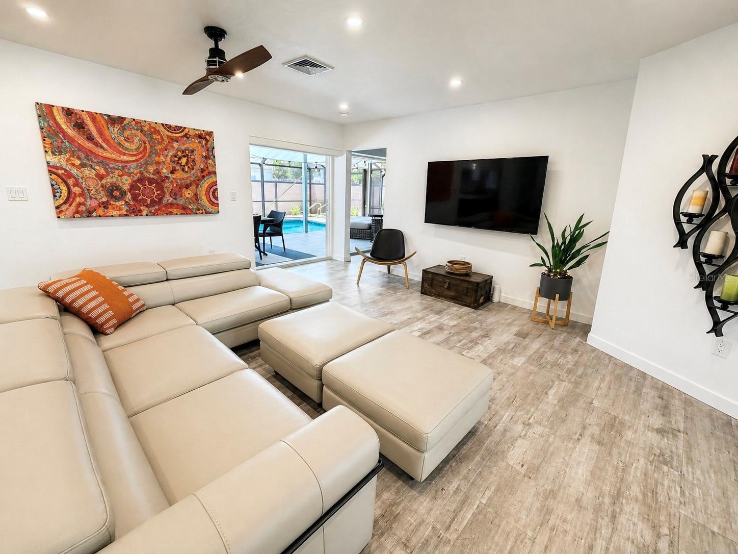 2806 SATSUMA DR, SARASOTA, FL, 34239