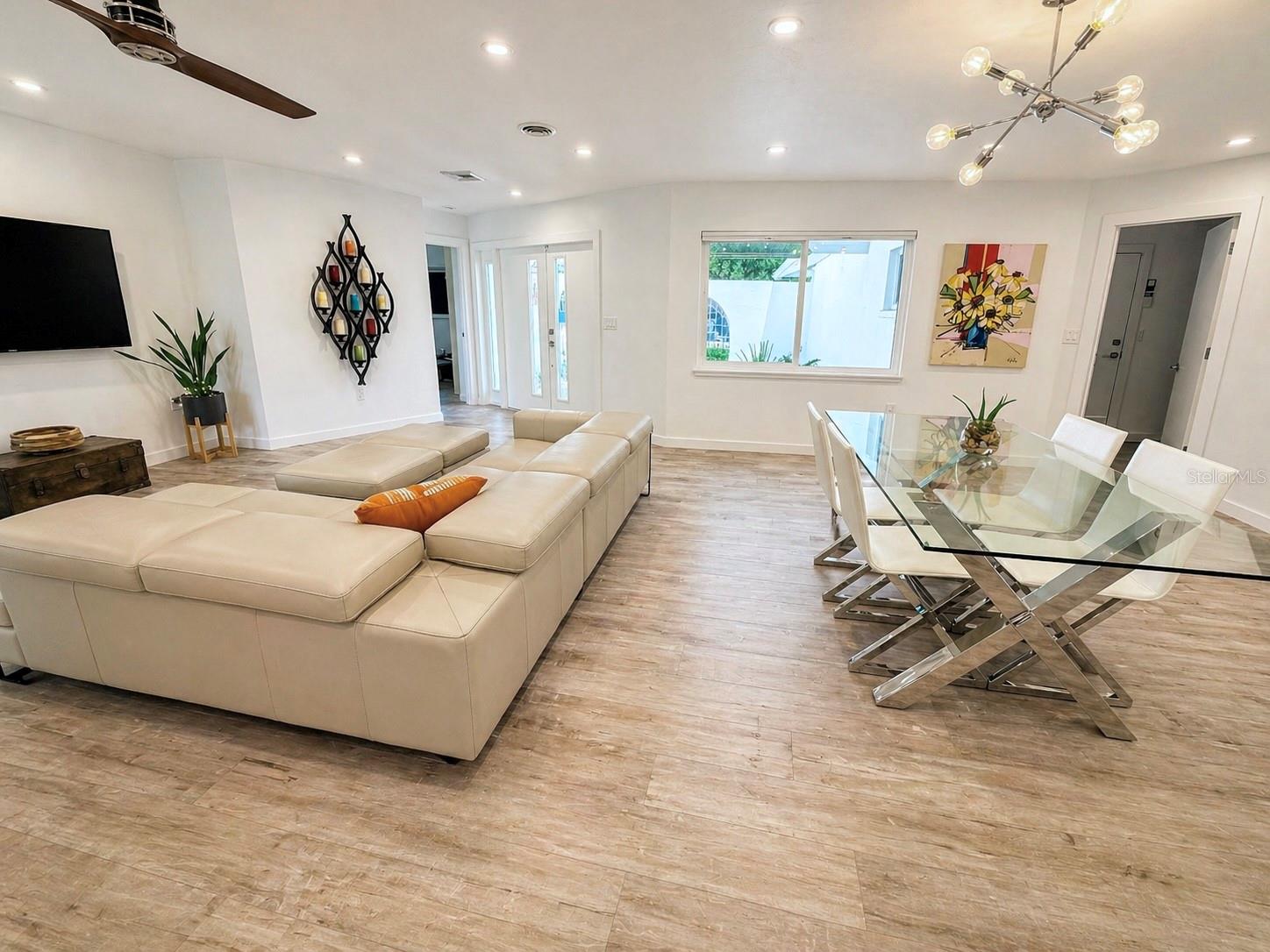 2806 SATSUMA DR, SARASOTA, FL, 34239