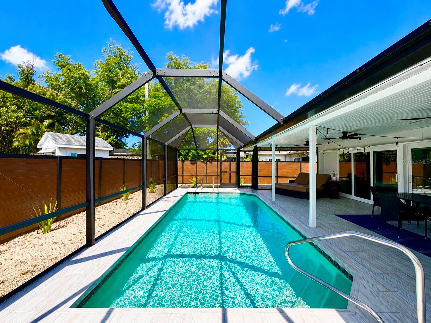 2806 SATSUMA DR, SARASOTA, FL, 34239