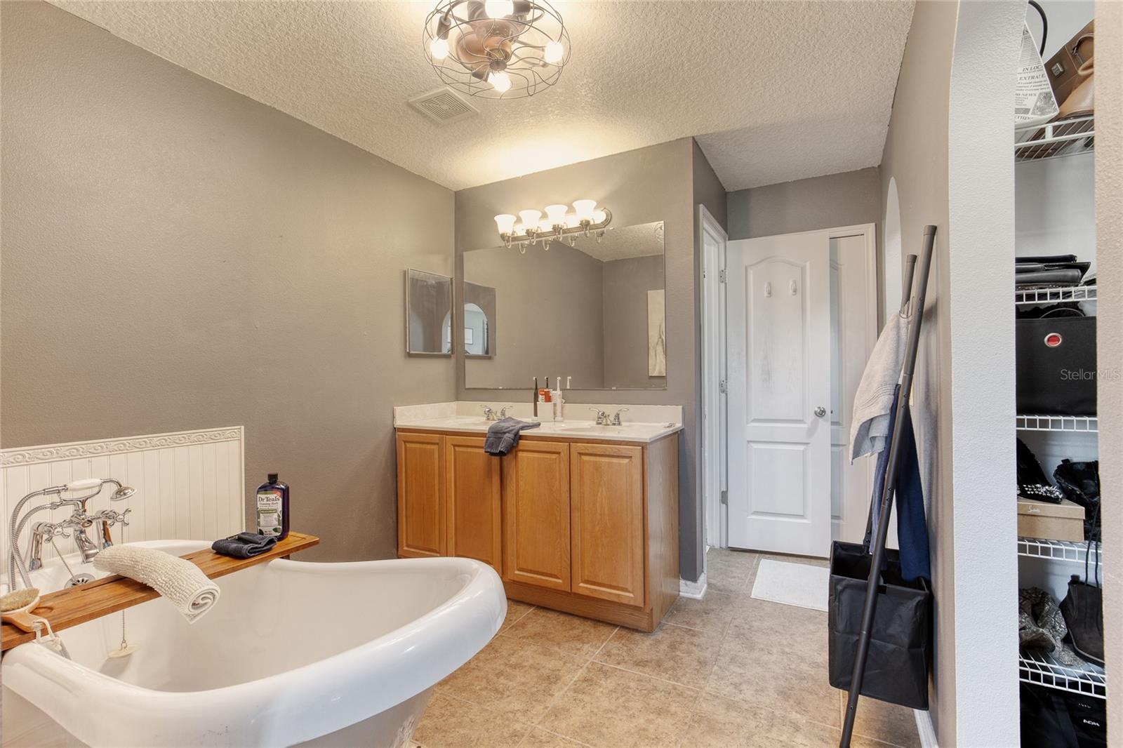 201 UNDERWOOD TRL, PALM COAST, FL, 32164