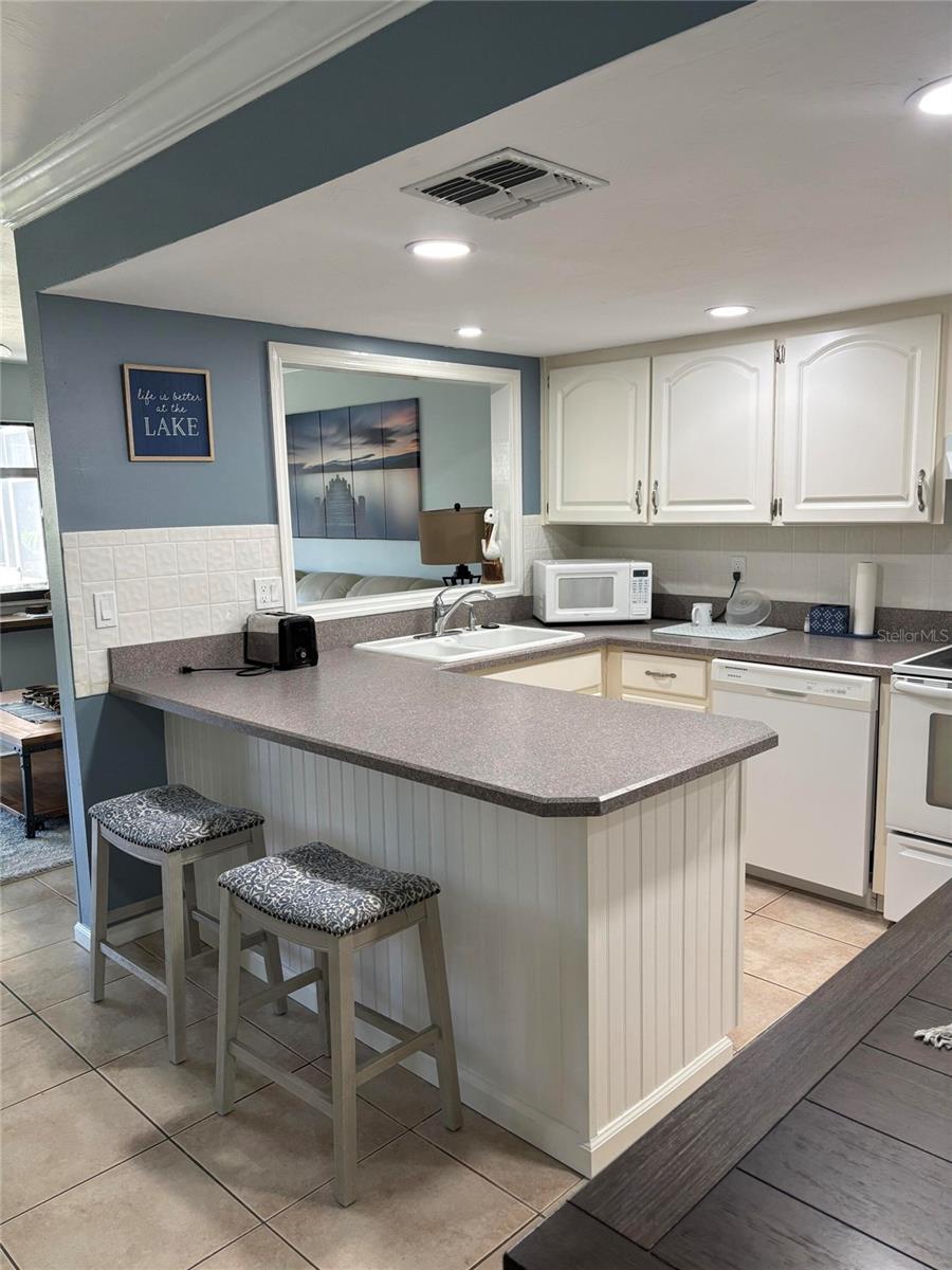 1561 LAKEVIEW DR #977, SEBRING, FL, 33870